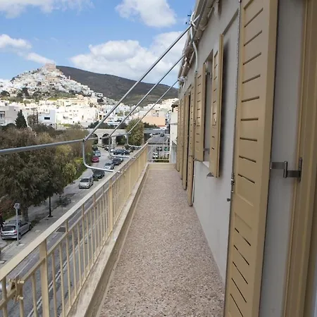 Dounavis Homes - The Ano Syros View *