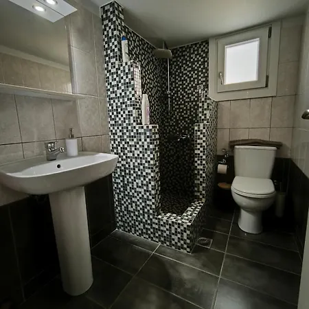 Dounavis Homes - The Ano Syros View *