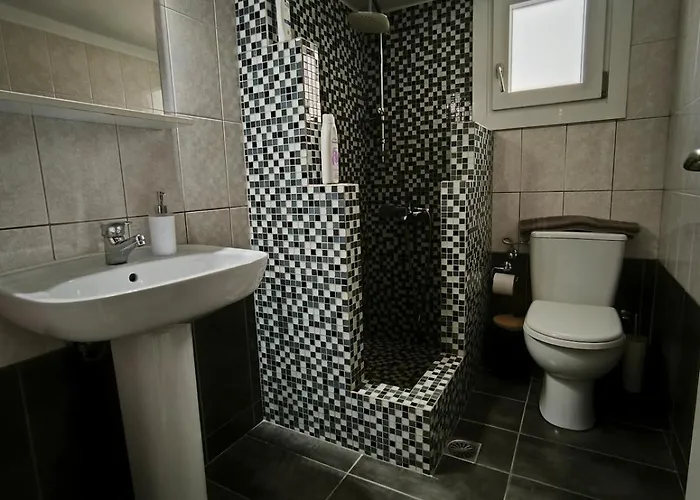 Dounavis Homes - The Ano Syros View *