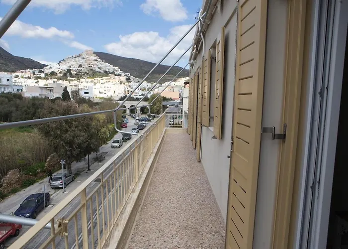 Dounavis Homes - The Ano Syros View *