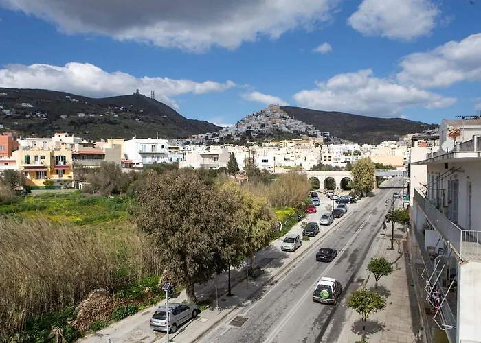 Dounavis Homes - The Ano Syros View